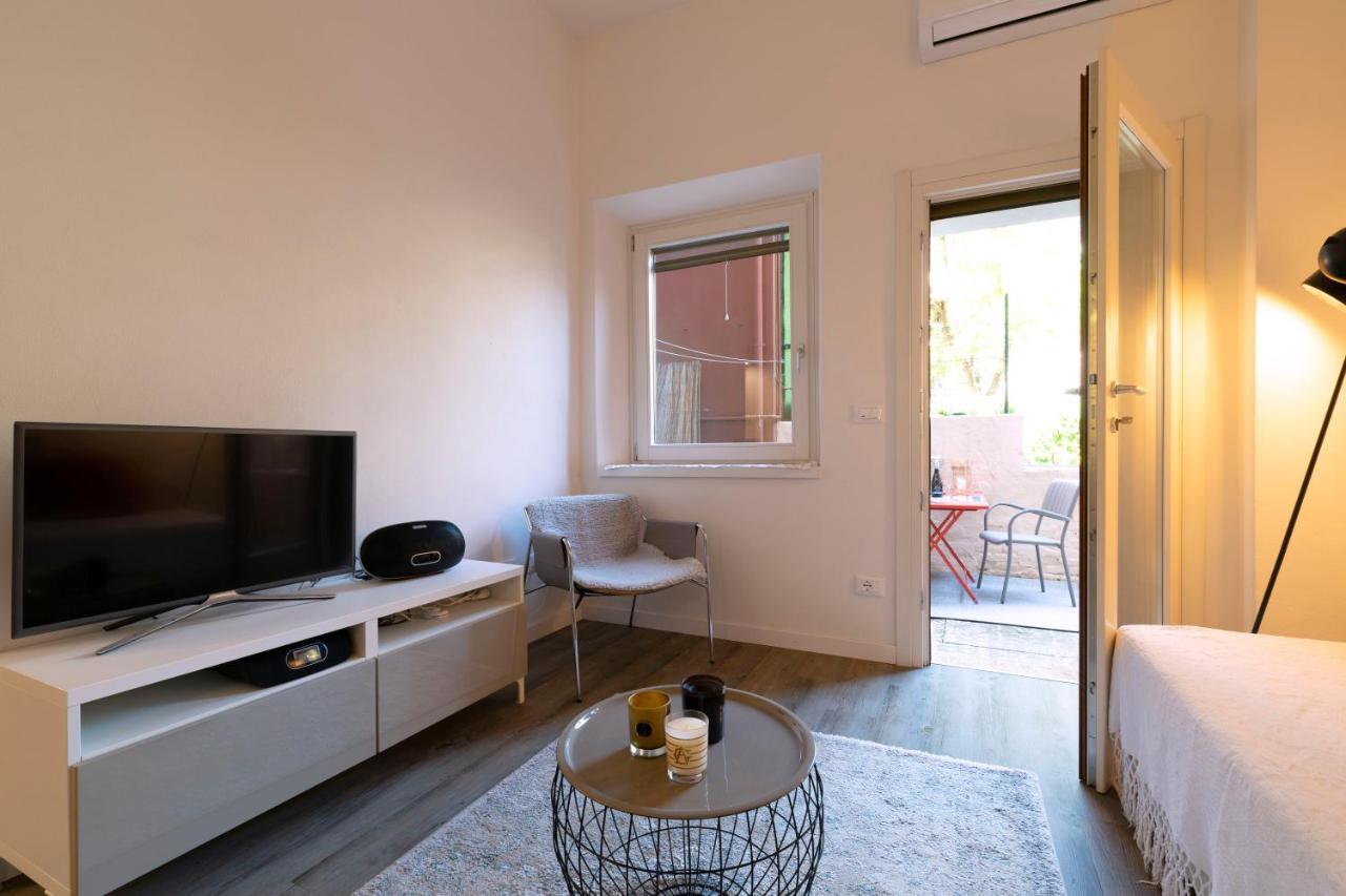 Snug Apartment With Private Courtyard M0270422677 Venise Extérieur photo
